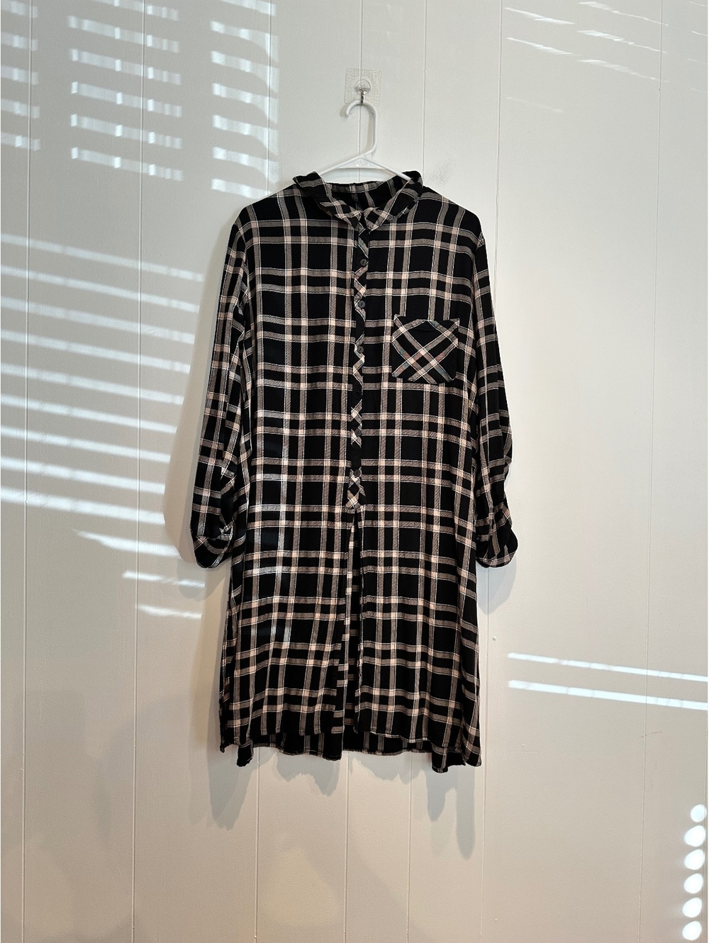 G. By Guliana Black and Beige Plaid Button-Up Shirt Dress with Pocket - Picture 3 of 11